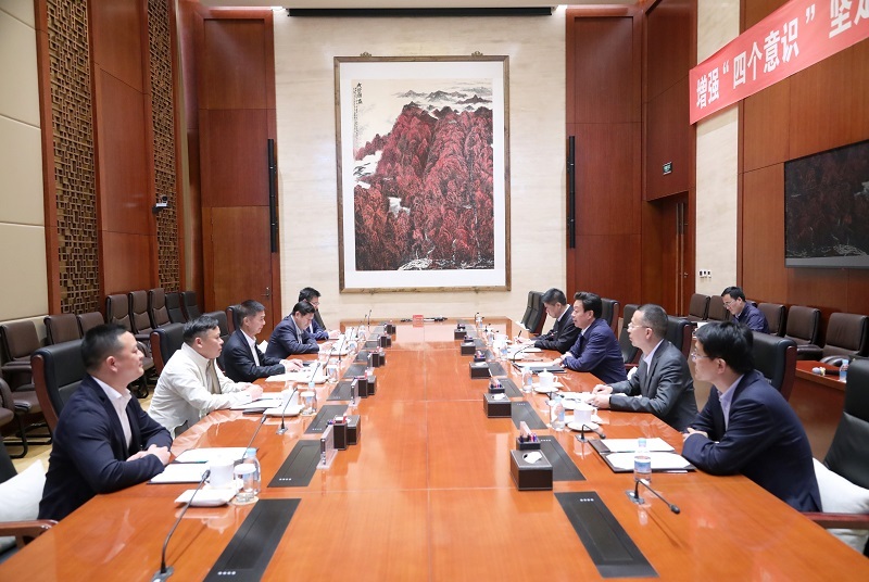 陈得信会见厦门钨业党委书记、董事长黄长庚