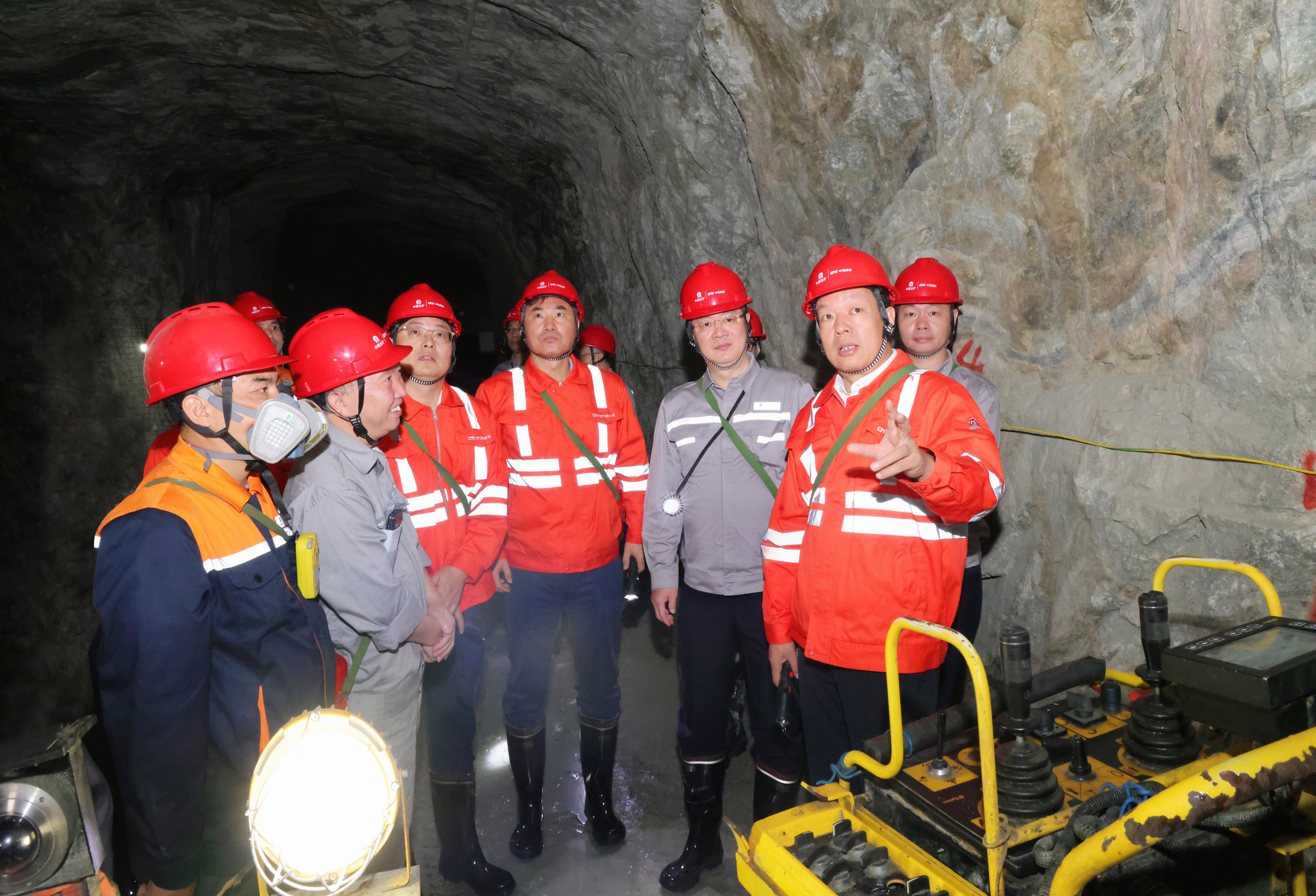 1 陈得信调研柿竹园东波采矿场